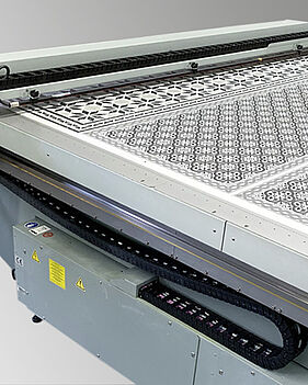 Contento Digitaldrucklösungen Maschinenpark: Arizona-Drucker